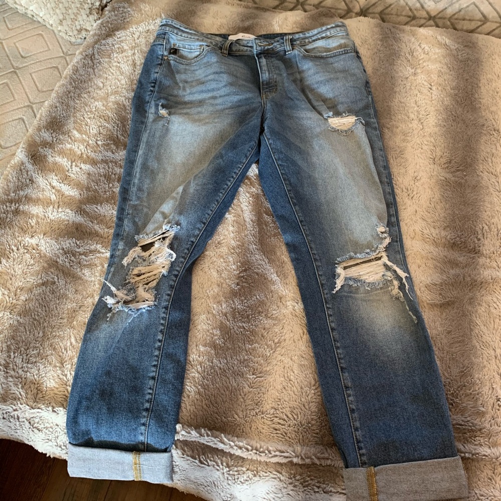 KanCan Destruction Boyfriend Jeans